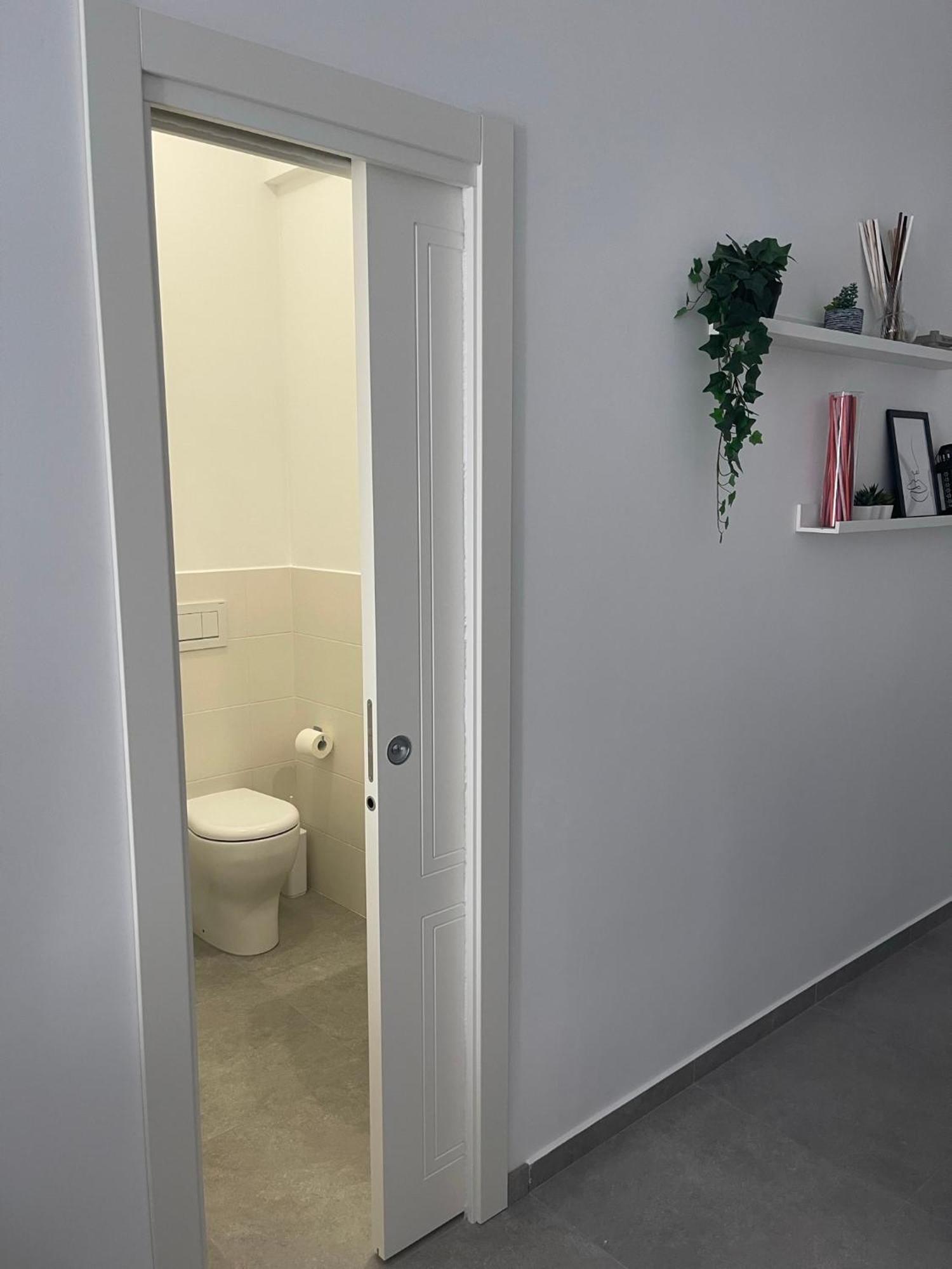 Deluxe Apartment Self Check In Parking ジェノヴァ エクステリア 写真